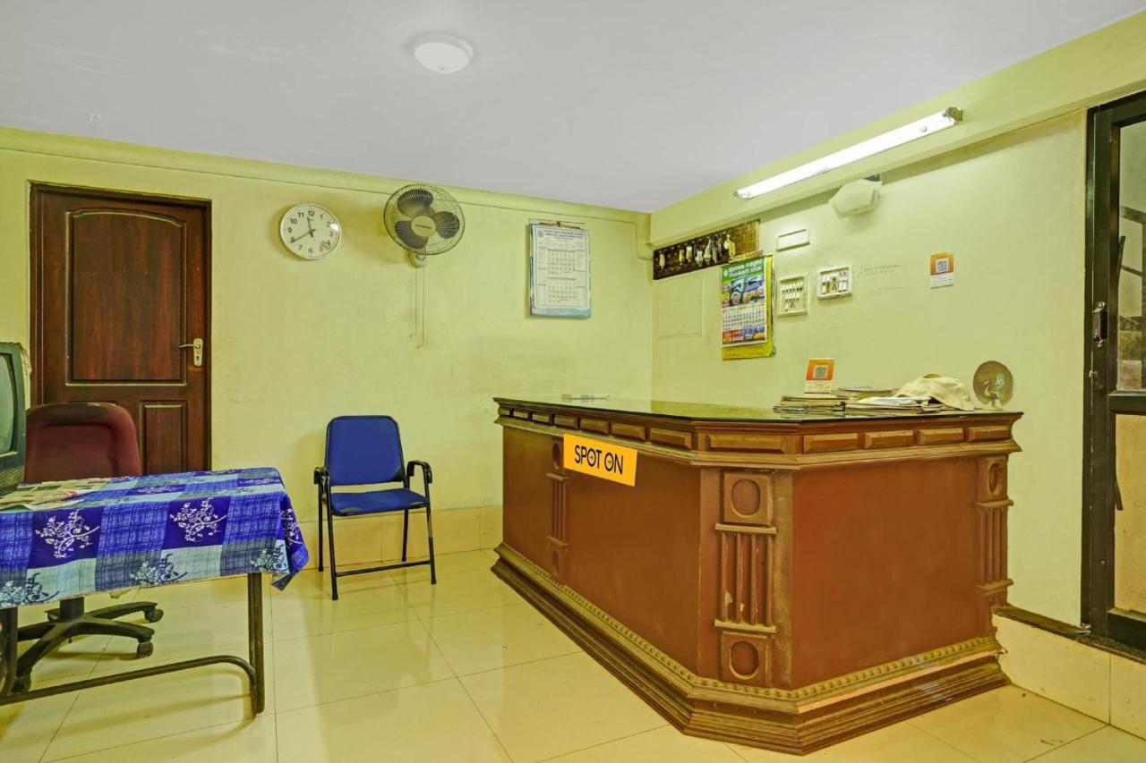Hotel O Ss Residency Punalur Buitenkant foto