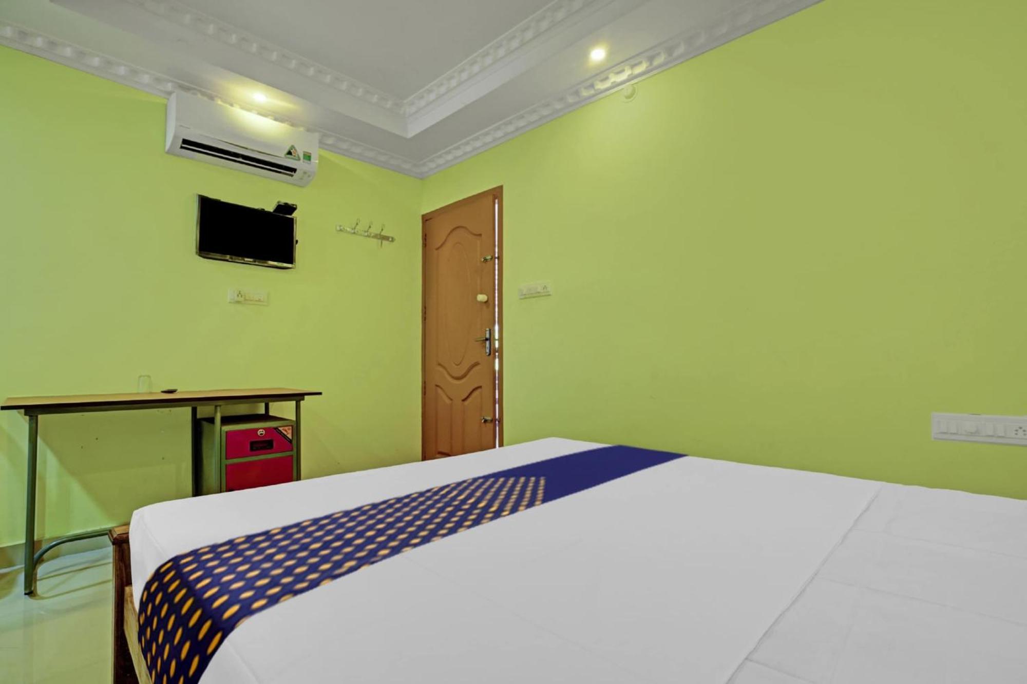 Hotel O Ss Residency Punalur Buitenkant foto